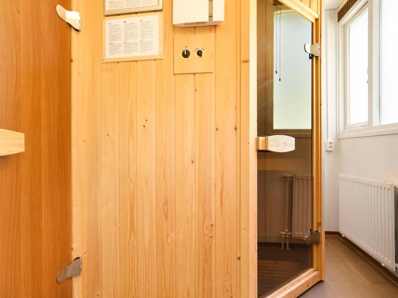 Luxury 4-Person Bungalow In The Holiday Park Landal Twenhaarsveld Holten Room photo