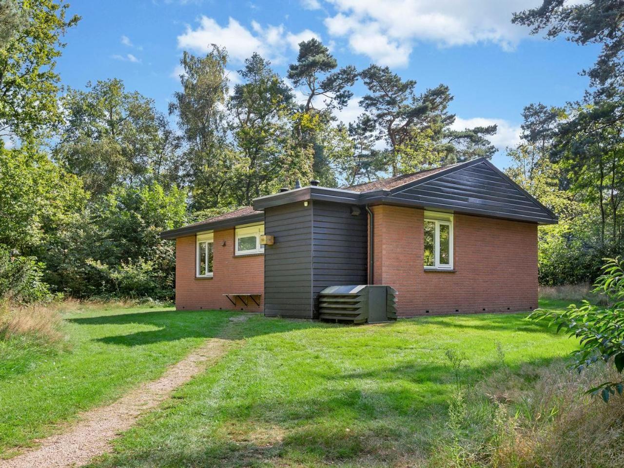 Luxury 4-Person Bungalow In The Holiday Park Landal Twenhaarsveld Holten Room photo